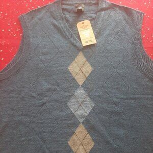 Docker's Men's Sweater Vest